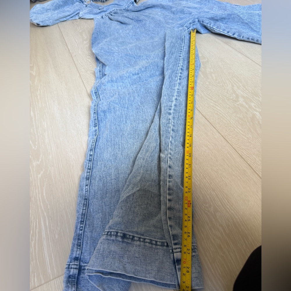 Vici Light Blue Denim Jumpsuit - EUC - Large - CGM Viral - Picture 10 of 11